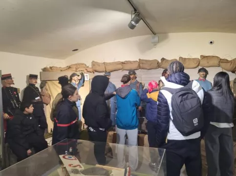 Les jeunes collégiens au fort de Cormeilles