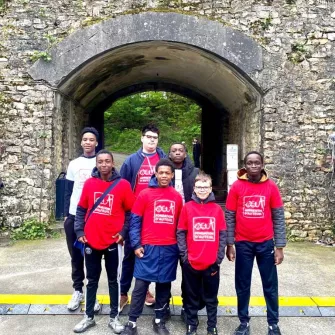 Les jeunes du collège lors du rallye citoyen au fort de cormeilles